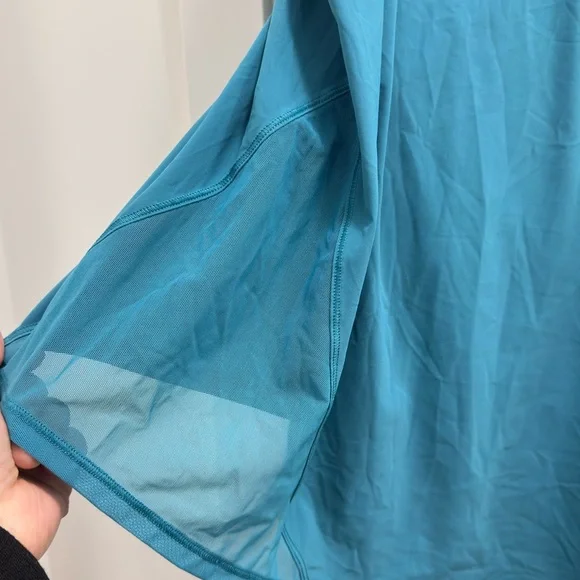 Lululemon women’s Ice cave Long Sleeve Casual Top - Picture 4 of 9